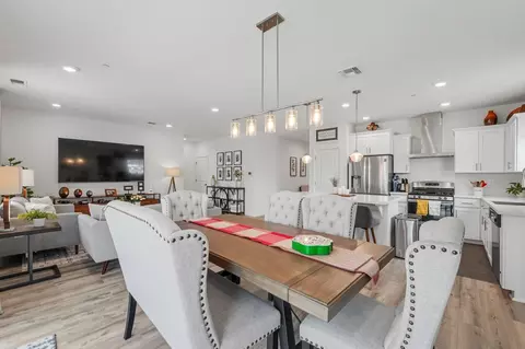 Dining - 842 Norfolk Ave, Patterson, CA 95363 photo 2 of 2