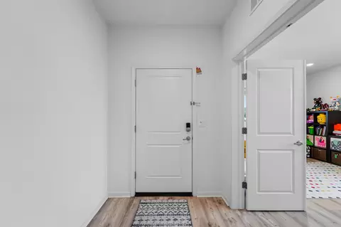 Entry Way - 842 Norfolk Ave, Patterson, CA 95363 photo 1 of 10