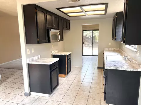 Kitchen - 2025 Olive Branch Dr, Modesto, CA 95351 photo 2 of 2