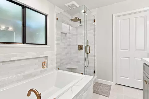 Bath - 887 E Milgeo Ave, Ripon, CA 95366 photo 3 of 5