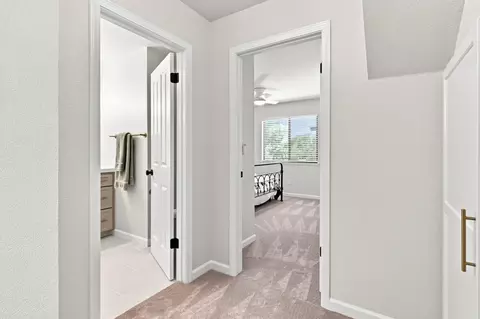 Entry Way - 887 E Milgeo Ave, Ripon, CA 95366 photo 6 of 6