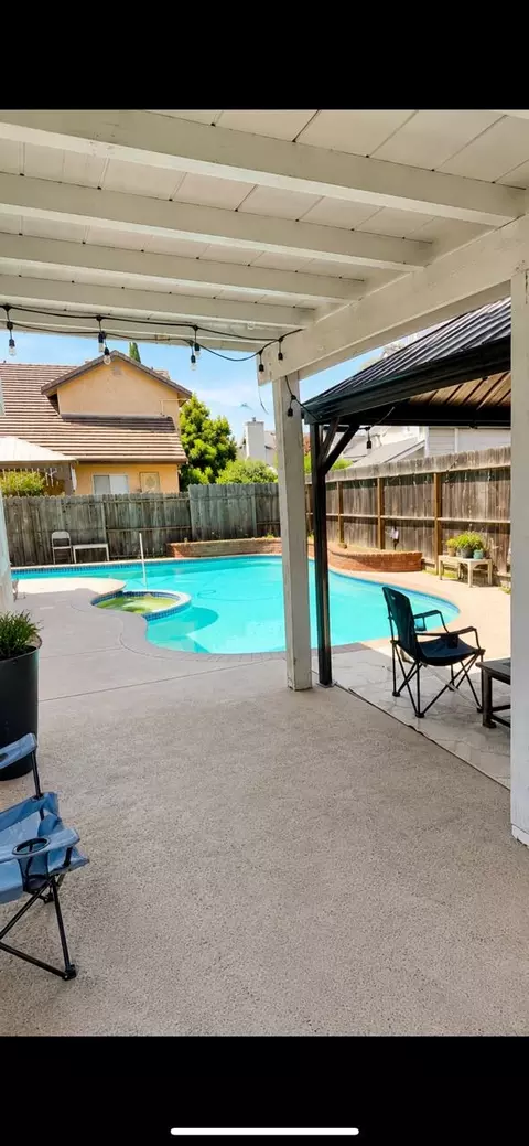 Exterior - 737 Redfield Ave, Modesto, CA 95357 photo 5 of 5