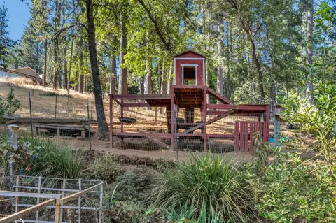 Exterior - 5962 Arrowhead Dr, Foresthill, CA 95631 photo 15 of 22