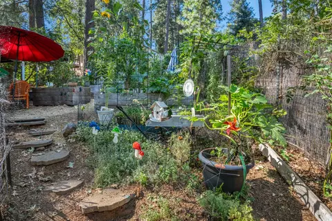 Exterior - 5962 Arrowhead Dr, Foresthill, CA 95631 photo 9 of 22