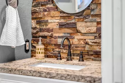 Bath - 5962 Arrowhead Dr, Foresthill, CA 95631 photo 4 of 4