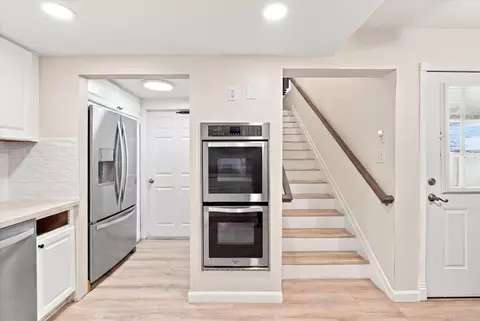 Entry Way - 411 Whitney St, Lodi, CA 95242 photo 1 of 1