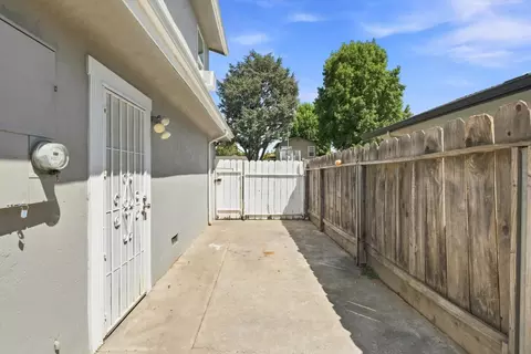 Exterior - 411 Whitney St, Lodi, CA 95242 photo 6 of 9