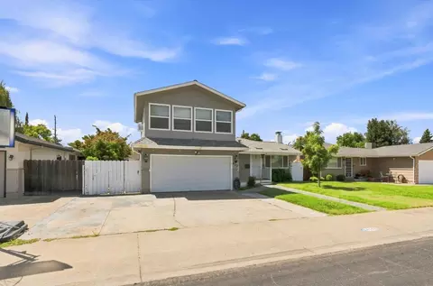 Exterior - 411 Whitney St, Lodi, CA 95242 photo 3 of 9