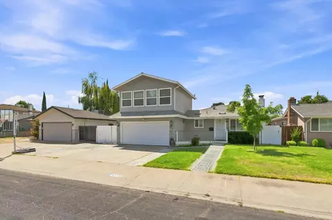 Exterior - 411 Whitney St, Lodi, CA 95242 photo 2 of 9