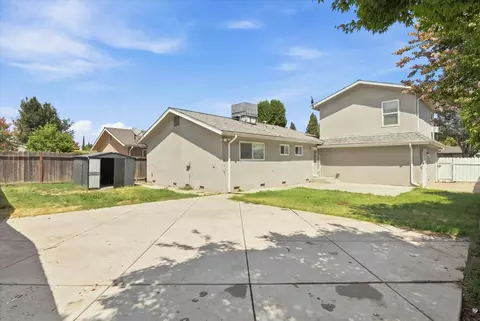 Exterior - 411 Whitney St, Lodi, CA 95242 photo 8 of 9