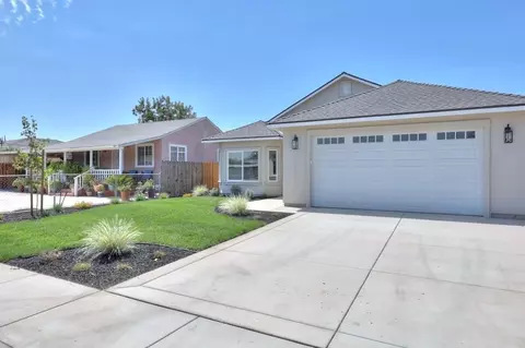 Exterior - 5405 10th St, Keyes, CA 95328 photo 2 of 8