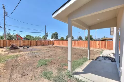 Exterior - 5405 10th St, Keyes, CA 95328 photo 8 of 8