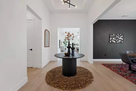 Entry Way - 1510 Mission Ave, Carmichael, CA 95608 photo 1 of 4