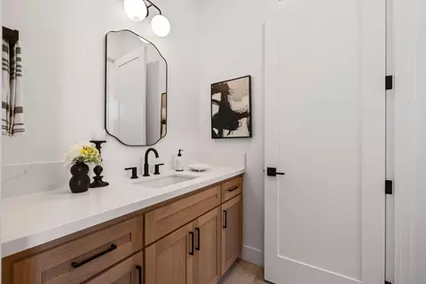 Bath - 1510 Mission Ave, Carmichael, CA 95608 photo 11 of 11