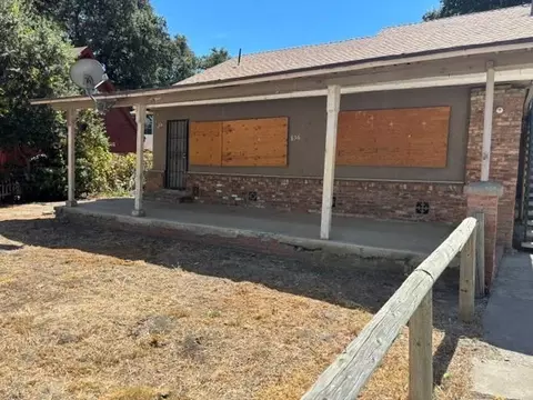 856 E Willow Ave, Manteca, CA 95337 photo 3