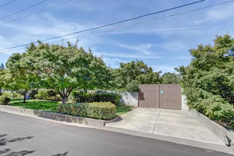 Exterior - 5649 Newbury Way, Carmichael, CA 95608 photo 12 of 15