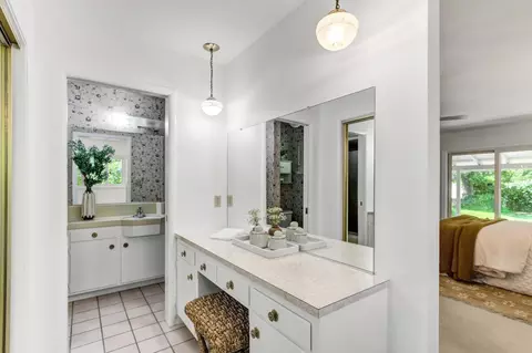Bath - 5649 Newbury Way, Carmichael, CA 95608 photo 1 of 4