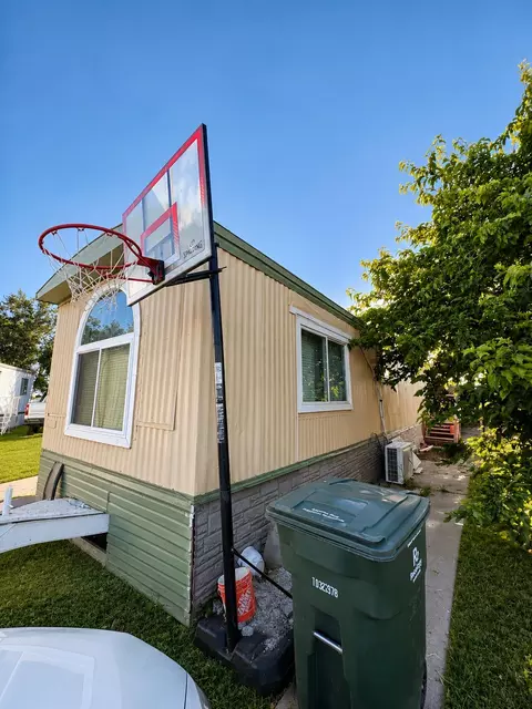 Exterior - 34 Arizona Way, Olivehurst, CA 95961 photo 1 of 8