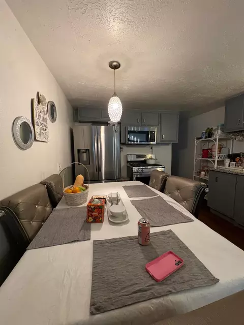 Dining - 34 Arizona Way, Olivehurst, CA 95961 photo 2 of 2