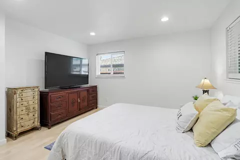Bedroom - 2032 Mission Ave, Carmichael, CA 95608 photo 8 of 8