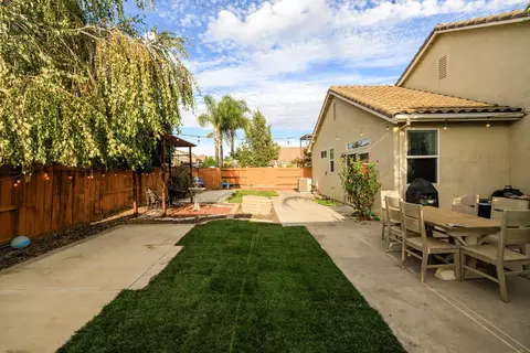 Exterior - 3711 Pomegranate Ave, Ceres, CA 95307 photo 8 of 9