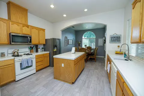 Kitchen - 3711 Pomegranate Ave, Ceres, CA 95307 photo 1 of 5