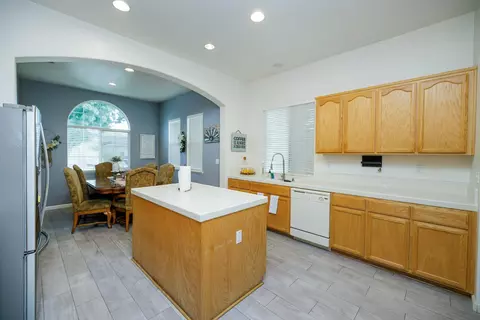Kitchen - 3711 Pomegranate Ave, Ceres, CA 95307 photo 2 of 5