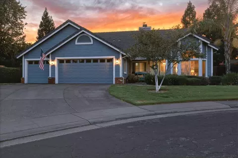 903 Graf Ct, Roseville, CA 95661