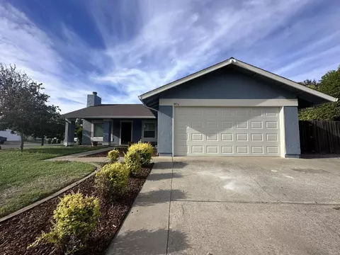 9051 Bramble Trail Way, Sacramento, CA 95826