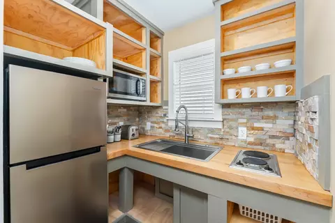 Kitchen - 12865 Mierkey Rd, Pine Grove, CA 95665 photo 7 of 7