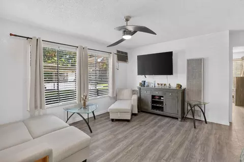 6724 Plymouth Rd #87, Stockton, CA 95207