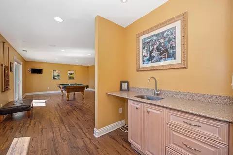 Entry Way - 585 Riverview Dr, Auburn, CA 95603 photo 6 of 7