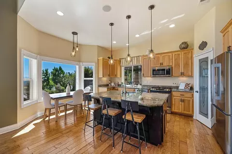 Kitchen - 585 Riverview Dr, Auburn, CA 95603 photo 3 of 8