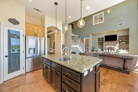 Kitchen - 585 Riverview Dr, Auburn, CA 95603 photo 8 of 8