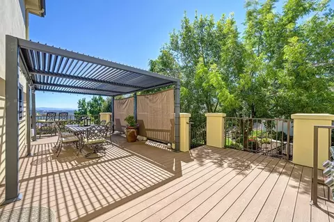 Exterior - 585 Riverview Dr, Auburn, CA 95603 photo 4 of 23