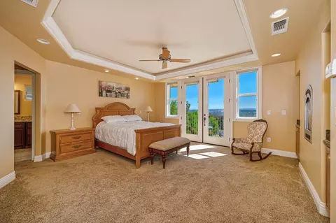 Bedroom - 585 Riverview Dr, Auburn, CA 95603 photo 1 of 5