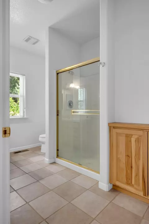 Bath - 19310 Pine Dr, Pioneer, CA 95666 photo 2 of 6