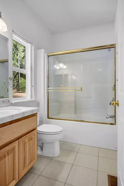 Bath - 19310 Pine Dr, Pioneer, CA 95666 photo 1 of 6