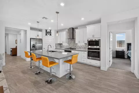 2073 Earthlight Ln, Roseville, CA 95747