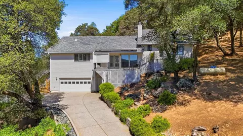18566 Song Sparrow Ct, Penn Valley, CA 95946