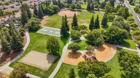 View/Area - 913 Jayhawk Way, Modesto, CA 95358 photo 6 of 13