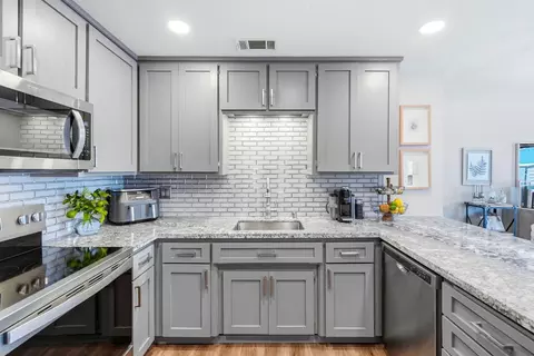 Kitchen - 3356 Melodye Ct, Rescue, CA 95672 photo 4 of 4