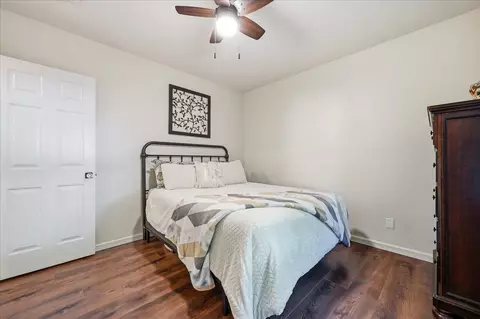 Bedroom - 261 Glenbrook Dr, Grass Valley, CA 95945 photo 1 of 4