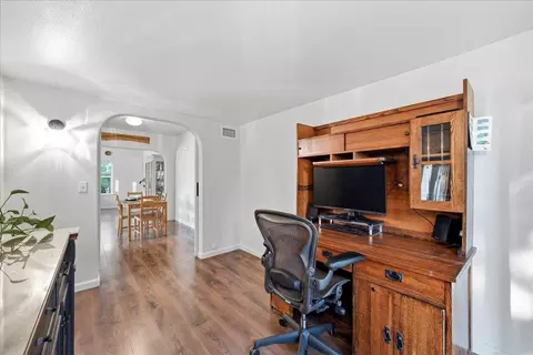 Entry Way - 261 Glenbrook Dr, Grass Valley, CA 95945 photo 1 of 4