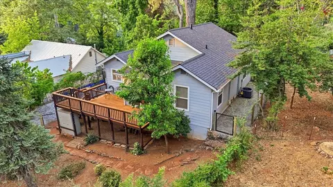 Exterior - 261 Glenbrook Dr, Grass Valley, CA 95945 photo 3 of 16