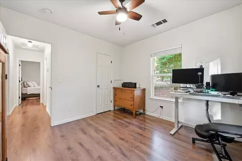 Entry Way - 261 Glenbrook Dr, Grass Valley, CA 95945 photo 3 of 4