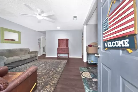 Entry Way - 549 Packard Dr, Grass Valley, CA 95945 photo 1 of 2