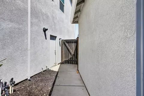 Exterior - 848 Stage Stop Loop, Rocklin, CA 95765 photo 11 of 13