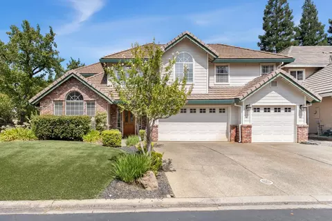 2213 Banbury Cir, Roseville, CA 95661