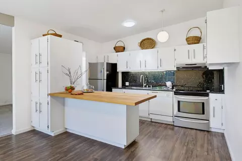 Kitchen - 618 Isla Pl, Davis, CA 95616 photo 2 of 4